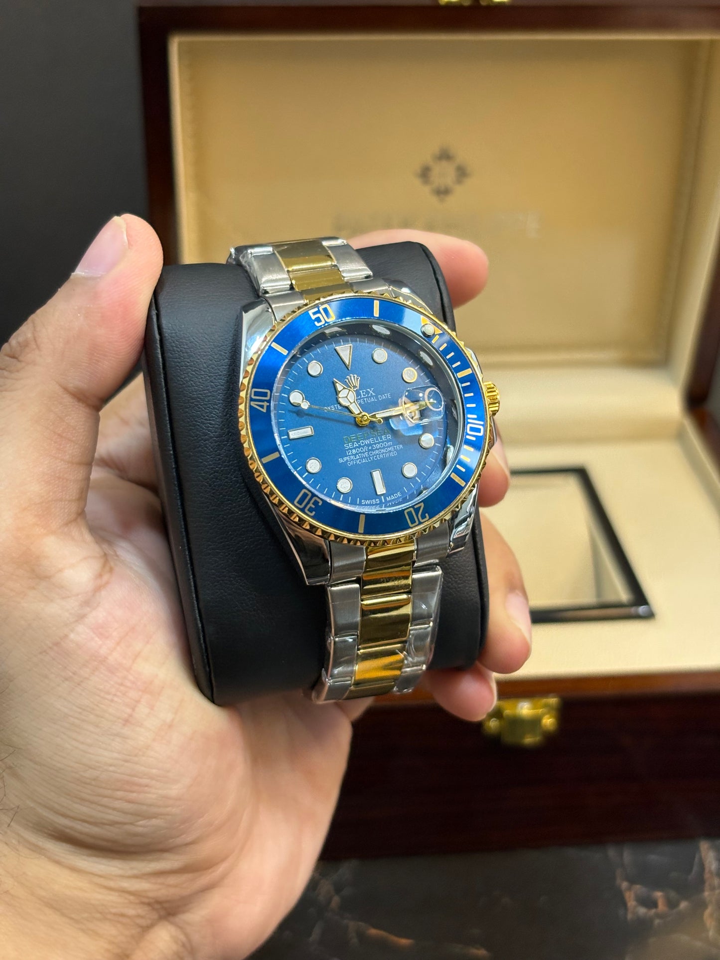 ROLEX SUBMARINER DATE ( BLUE DIAL )